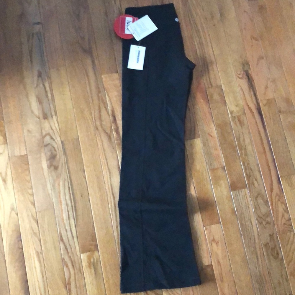 Lulu Lemon Boot Cut Pant Size 6